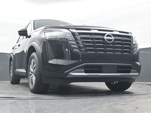 New 2026 Nissan Pathfinder SL FWD image 24