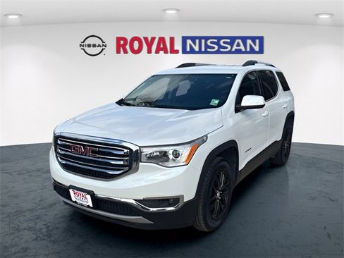 Used 2019 GMC Acadia SLT image 3