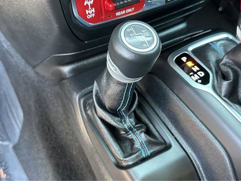 Used 2021 Jeep Wrangler Unlimited Rubicon 4xe w/ Dual Top Group image 27