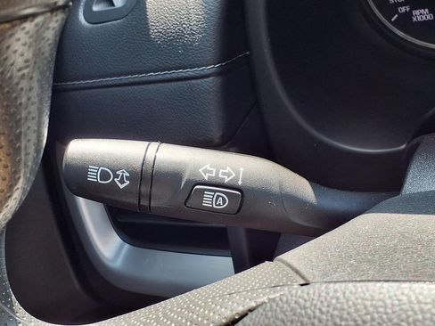 Used 2024 GMC Terrain SLE w/ Driver Convenience Package AWD/4WD image 23