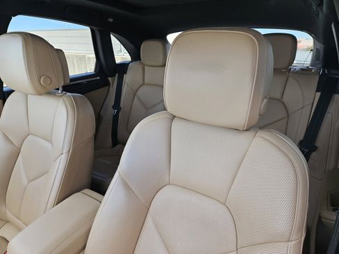 Used 2018 Porsche Macan image 6