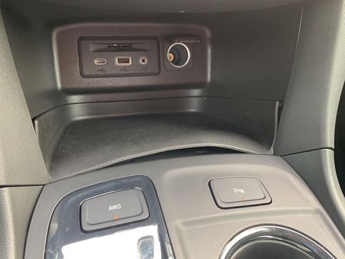Certified 2023 Chevrolet Equinox RS AWD/4WD image 13