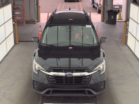 Used 2023 Subaru Ascent Limited AWD/4WD image 2