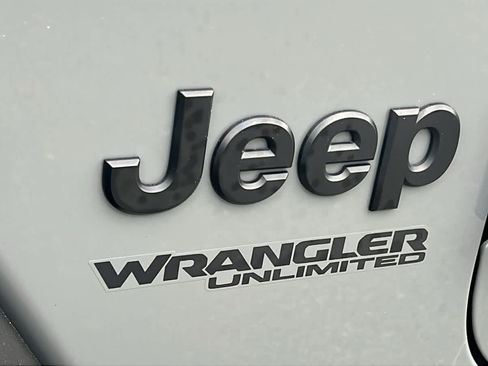 Certified 2022 Jeep Wrangler Unlimited Sport image 28
