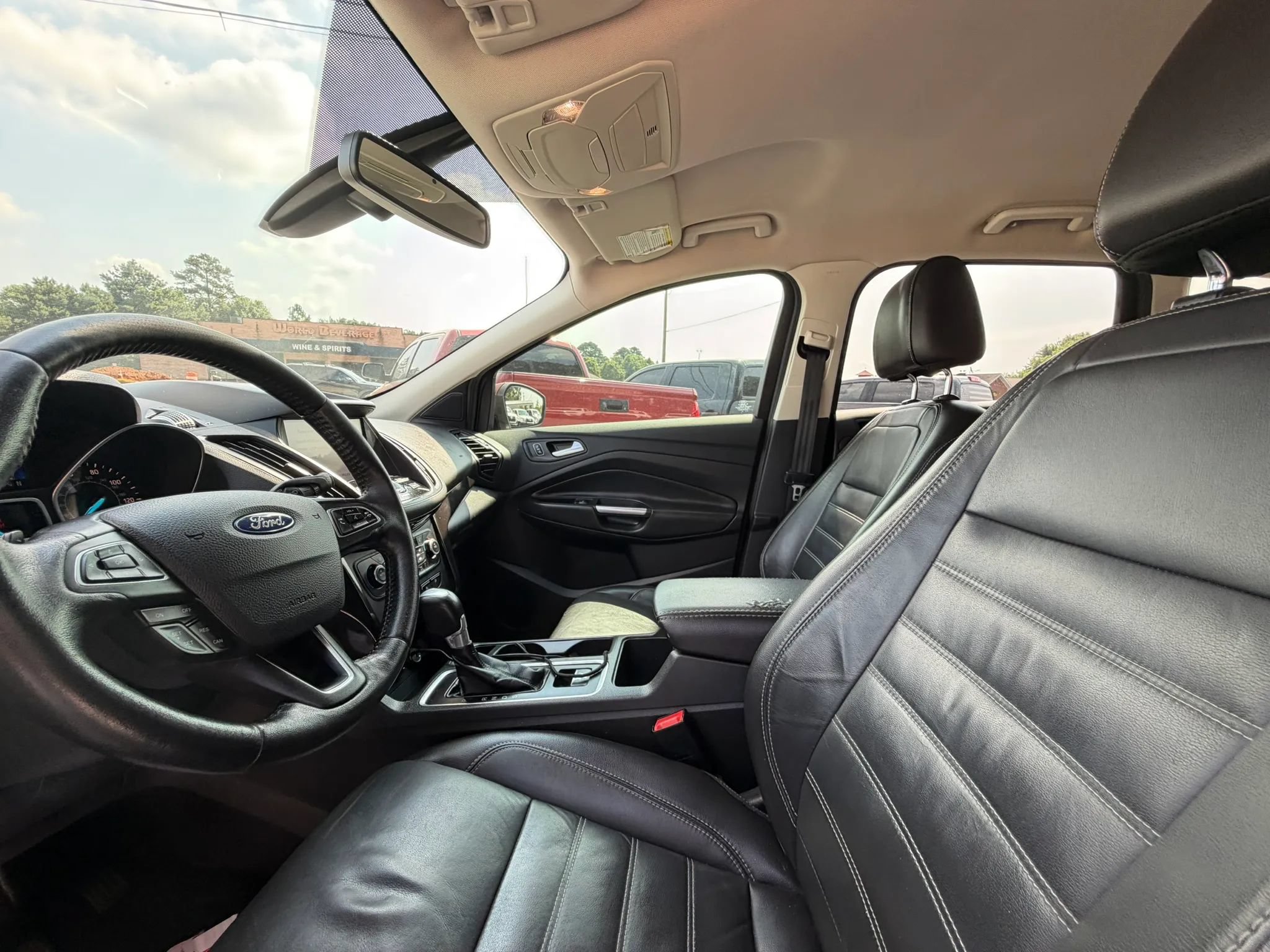 Used 2017 Ford Escape Titanium FWD image 13