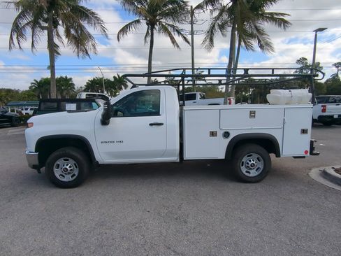 Used 2023 Chevrolet Silverado 2500 W/T w/ WT Convenience Package image 8