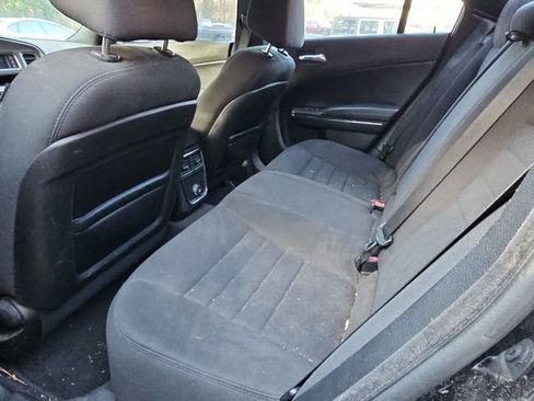 Used 2014 Dodge Charger SE w/ Sport Appearance Group image 7