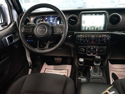 Used 2023 Jeep Wrangler Unlimited w/ Cold Weather Group AWD/4WD image 11