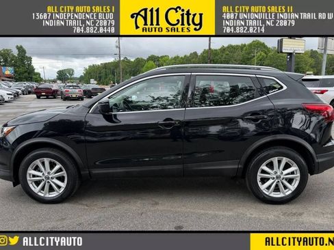 Used 2019 Nissan Rogue Sport SV w/ All-Weather Package AWD/4WD image 4