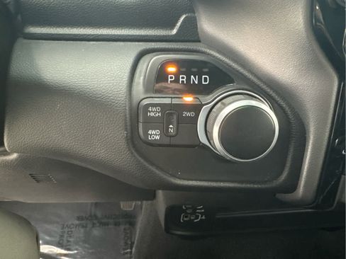 Used 2024 RAM 2500 Big Horn w/ Sport Appearance Package image 20