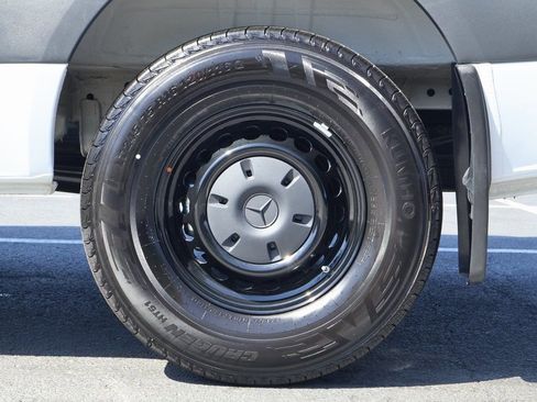New 2025 Mercedes-Benz Sprinter 2500 image 10