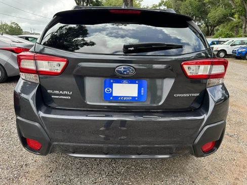 Used 2019 Subaru Crosstrek 2.0i Premium w/ Moonroof Package AWD/4WD image 4
