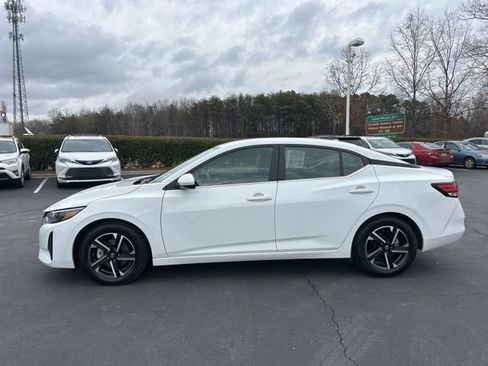 Used 2024 Nissan Sentra SV image 8