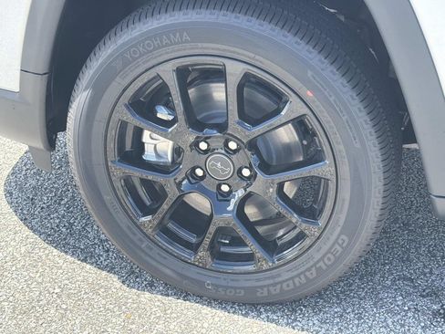New 2026 Jeep Compass Latitude AWD/4WD image 29