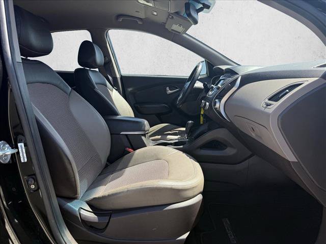 Used 2012 Hyundai Tucson GLS FWD image 16