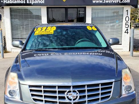 Used 2006 Cadillac DTS w/ Trunk Convenience Package image 3