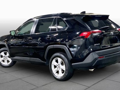 Used 2020 Toyota RAV4 XLE w/ All Weather Liner Package AWD/4WD image 12