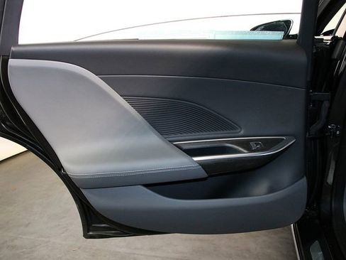 Used 2024 Lucid Air Touring image 29