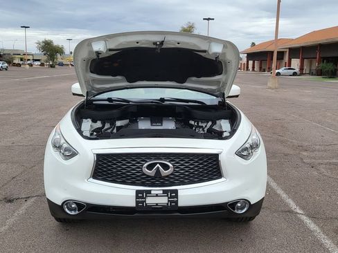 Used 2017 INFINITI QX70 2WD w/ Premium Package image 38