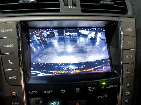 Used 2015 Lexus IS 350C w/ F-Sport Package w/as Tires RWD image 20