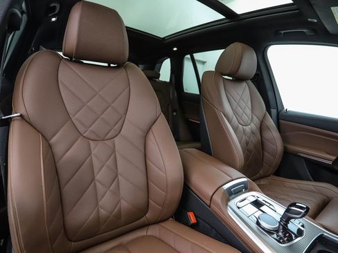 Certified 2023 BMW X5 xDrive40i w/ M Sport Package image 32