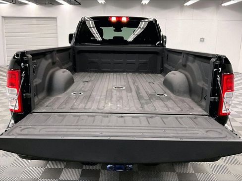 Used 2024 RAM 3500 Big Horn AWD/4WD image 31