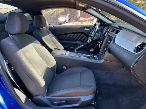 Used 2013 Ford Mustang GT Premium w/ Comfort Pkg image 33