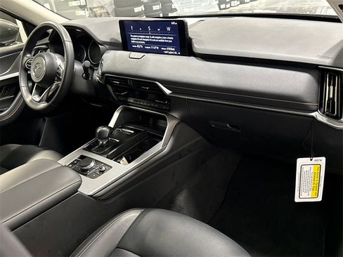 Certified 2025 MAZDA CX-90 3.3 Turbo w/ Preferred Package image 18