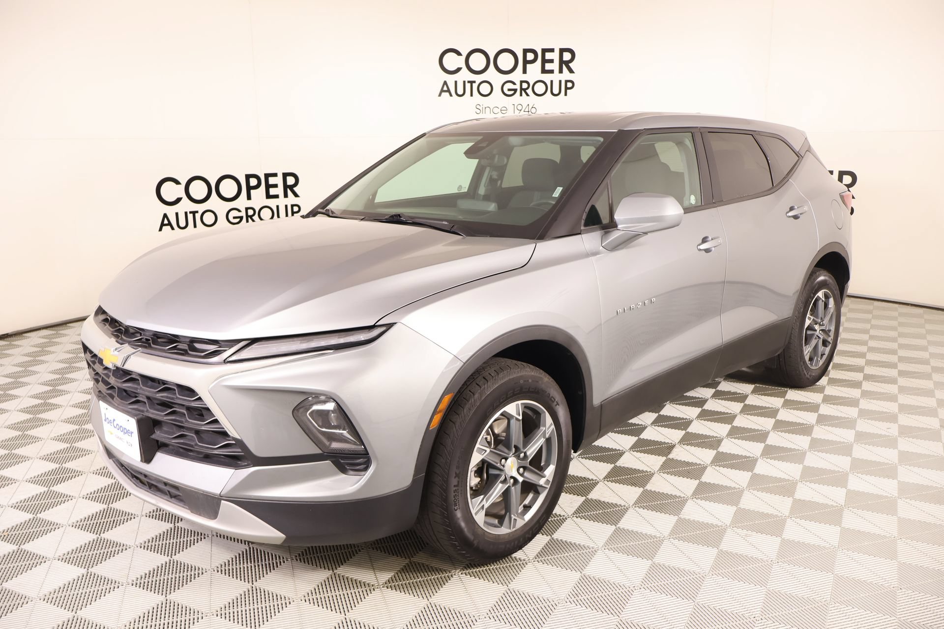 Used 2025 Chevrolet Blazer LT FWD image 10