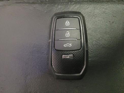 Used 2016 Hyundai Sonata Limited w/ Option Group 05 FWD image 32