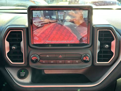 Used 2021 Ford Bronco Sport Outer Banks w/ Outer Banks Package AWD/4WD image 12