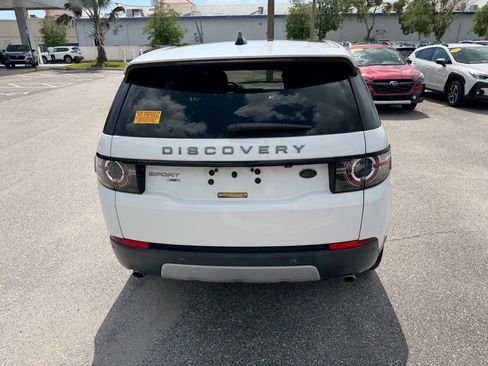 Used 2017 Land Rover Discovery Sport HSE AWD/4WD image 6