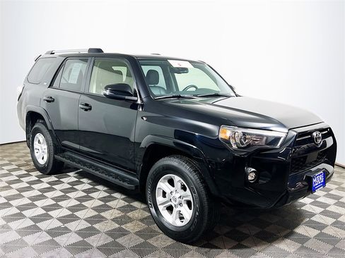 Certified 2024 Toyota 4Runner SR5 Premium image 1