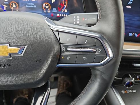 Used 2025 Chevrolet Tahoe High Country image 18