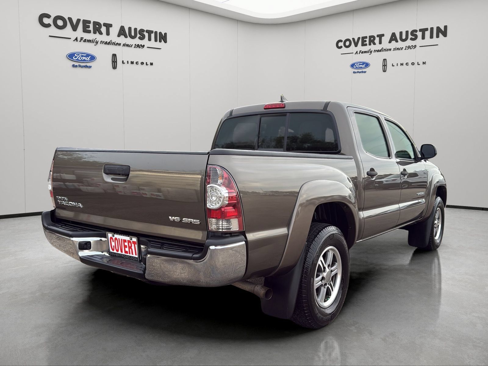 Used 2012 Toyota Tacoma PreRunner w/ SR5 Pkg RWD image 3