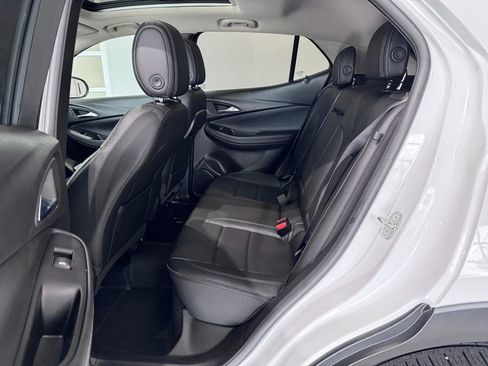 Certified 2022 Buick Encore GX Essence w/ Experience Buick Package image 9