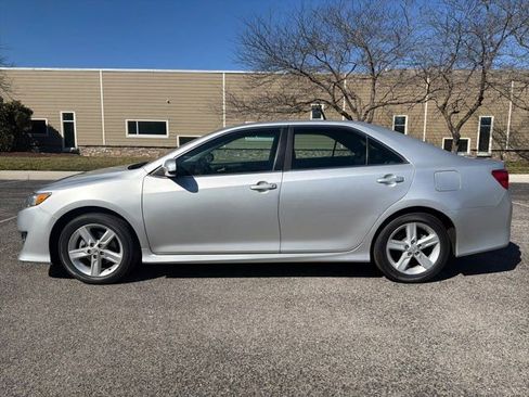 Used 2013 Toyota Camry SE image 13