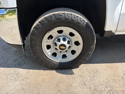 Used 2018 Chevrolet Silverado 3500 W/T AWD/4WD image 30