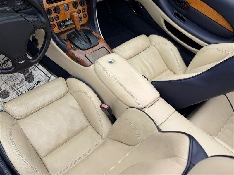 Used 2000 Aston Martin DB7 Vantage RWD image 16