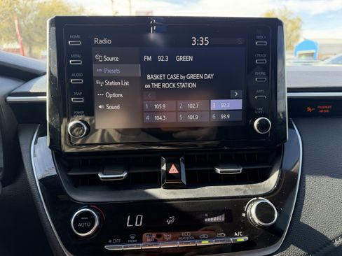 Used 2020 Toyota Corolla SE w/ Carpet Mat Package (TMS) image 14