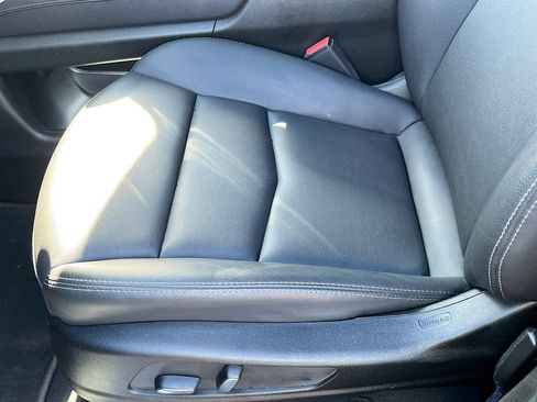 Used 2025 Cadillac XT5 Luxury w/ LPO, Floor Liner Package AWD/4WD image 20