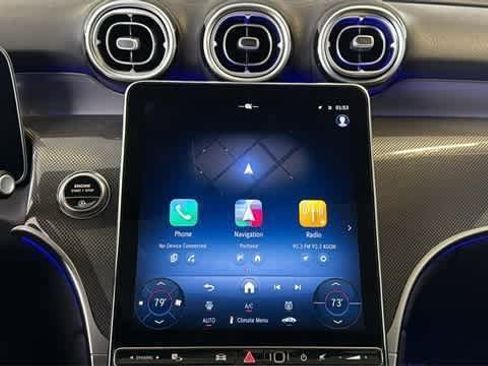 Used 2025 Mercedes-Benz GLC 300 4MATIC image 27