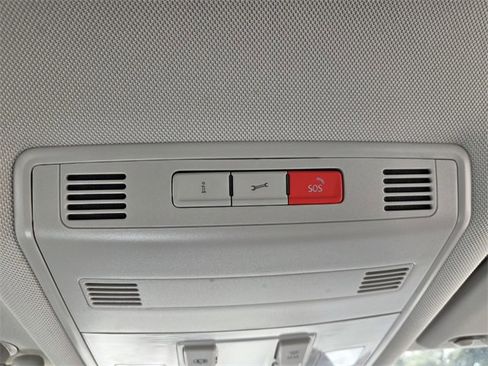 Used 2024 Volkswagen Jetta S image 31