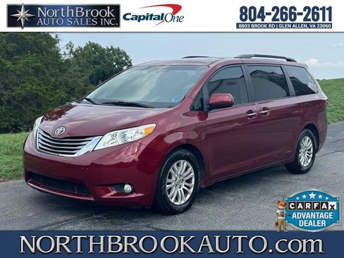 Used 2015 Toyota Sienna XLE Premium FWD image 1