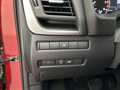 New 2026 Nissan Rogue SV image 21