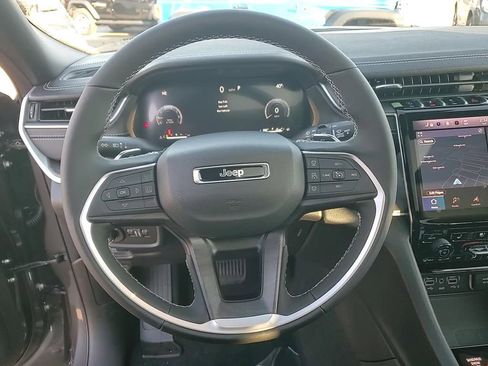 New 2025 Jeep Grand Cherokee L Limited w/ Luxury Tech Group II image 12