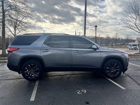 Used 2020 Chevrolet Traverse RS image 39