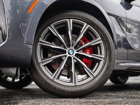 Used 2022 BMW X6 xDrive40i w/ M Sport Package image 18