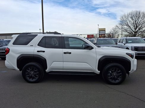 Used 2025 Toyota 4Runner SR5 image 7