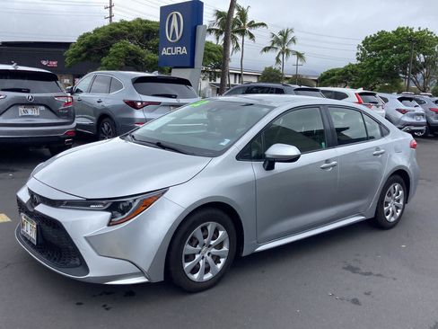 Used 2022 Toyota Corolla LE FWD image 1